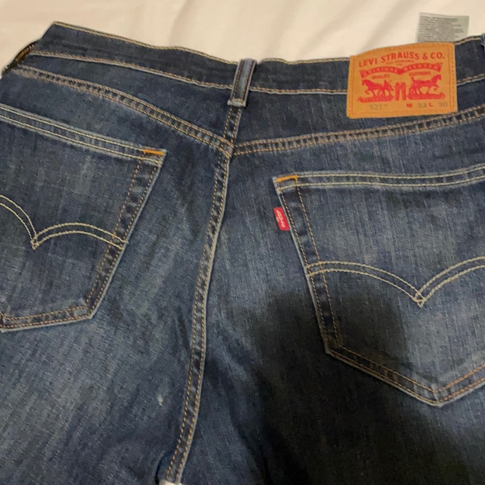 Levi’s 527